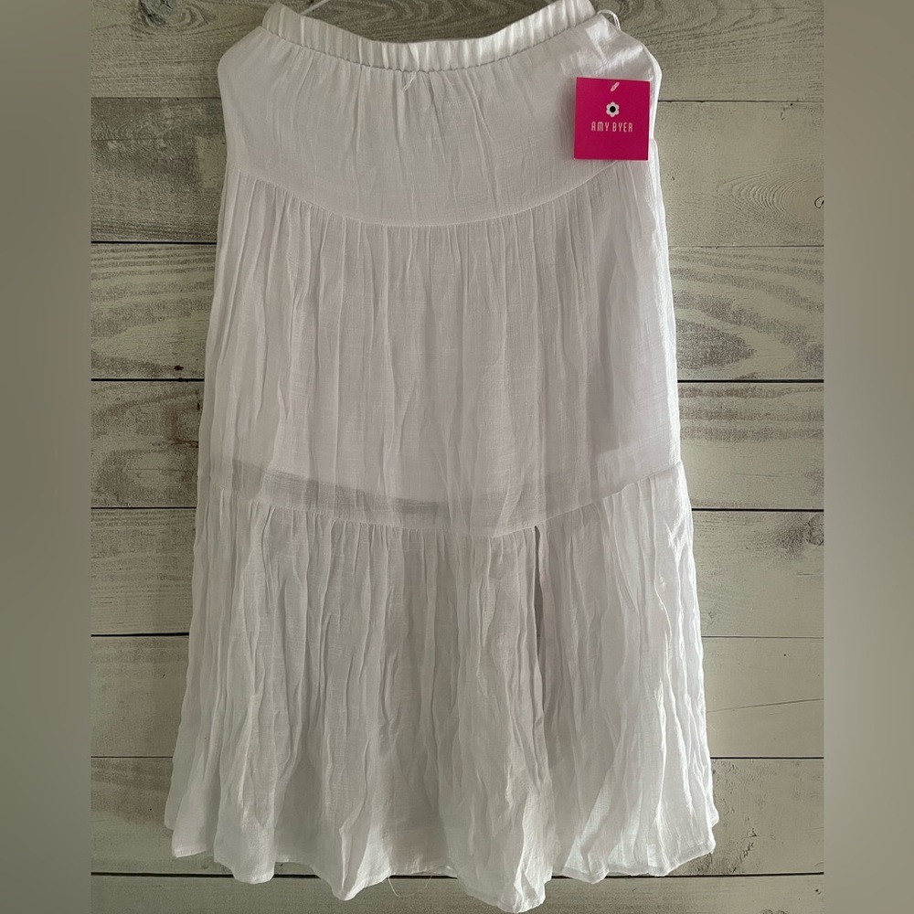Women’s skirt.